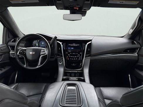Used 2019 Cadillac Escalade ESV Platinum image 16