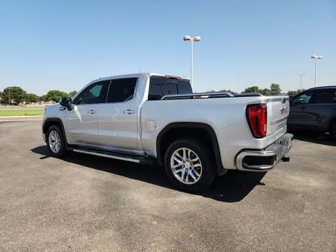 Used 2021 GMC Sierra 1500 SLT RWD image 4