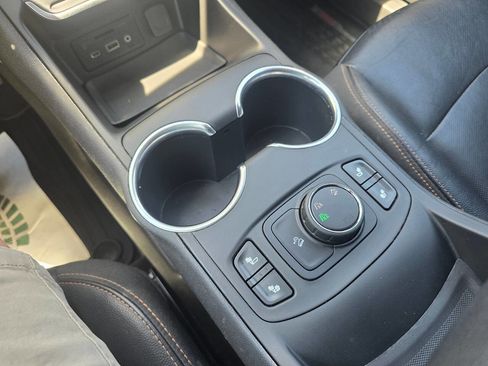 Used 2019 GMC Terrain SLT image 29