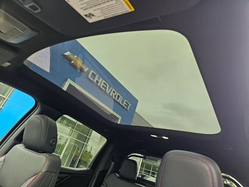 Used 2025 Chevrolet Silverado EV RST AWD/4WD image 22