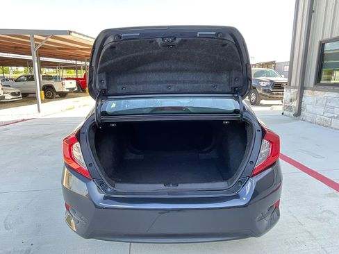 Used 2018 Honda Civic EX-T image 12