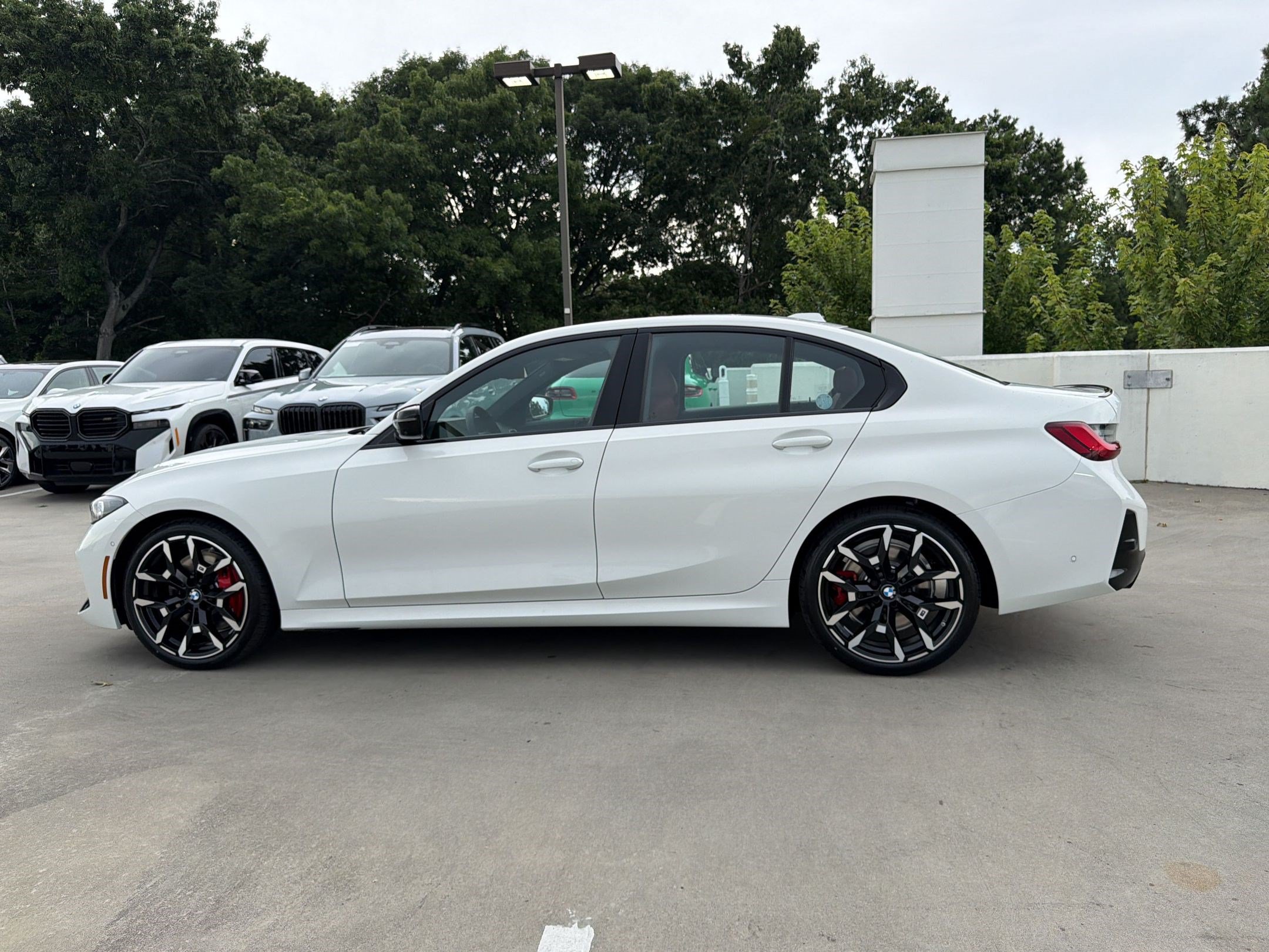 Used 2026 BMW 330i Sedan w/ M Sport Package RWD image 2