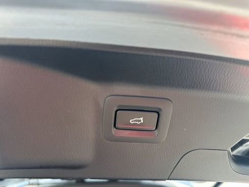 Used 2023 MAZDA CX-9 Touring image 6