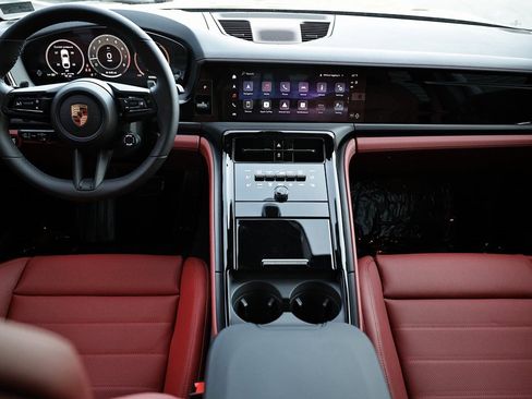 New 2026 Porsche Panamera 4 image 28