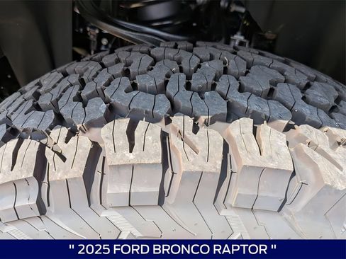 New 2025 Ford Bronco Raptor image 32