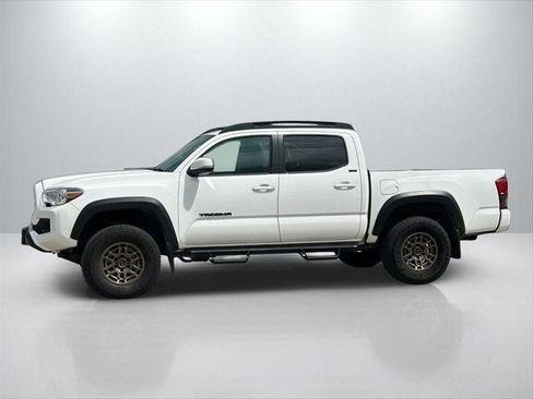 Certified 2023 Toyota Tacoma 4x4 Double Cab w/ Trail Edition image 8