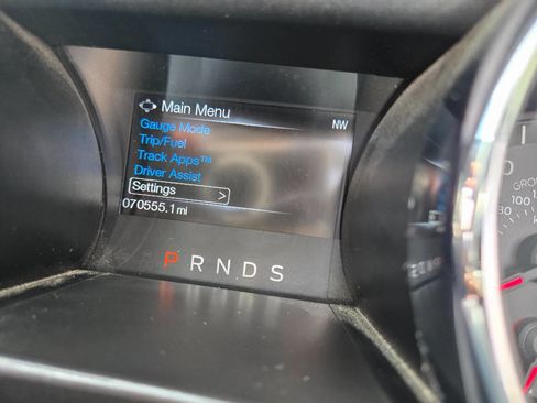 Used 2017 Ford Mustang Premium RWD image 7