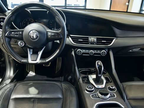 Used 2022 Alfa Romeo Giulia Ti image 12