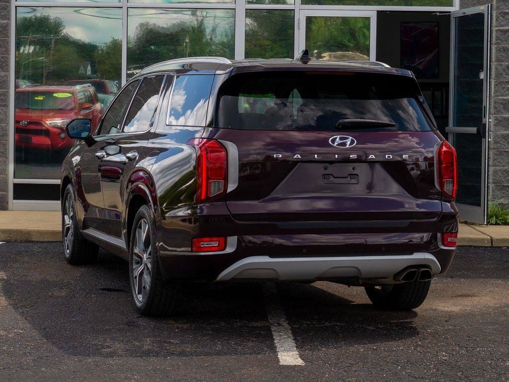 Used 2021 Hyundai Palisade Limited FWD image 4