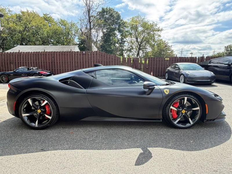 Used 2022 Ferrari SF90 Stradale AWD/4WD image 5