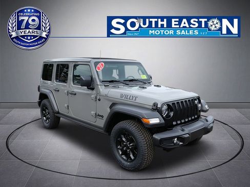 Used 2021 Jeep Wrangler Unlimited Sport AWD/4WD image 2