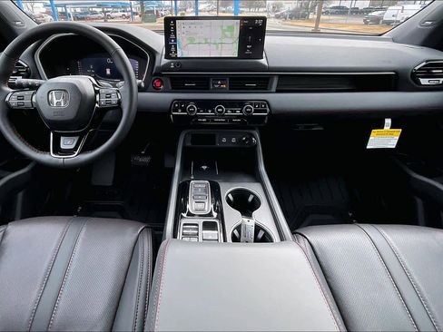 New 2026 Honda Pilot Black Edition image 5