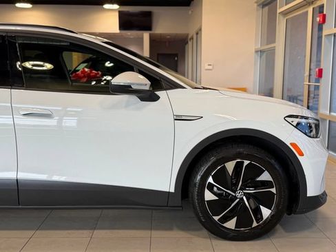 Used 2022 Volkswagen ID.4 Pro RWD image 15