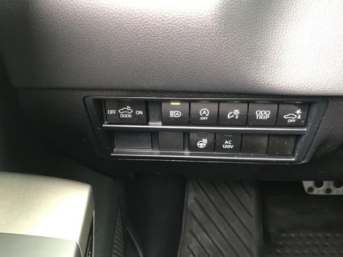 Used 2025 Toyota Tundra Limited w/ TRD Off-Road Package AWD/4WD image 21