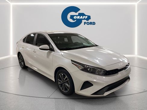 Used 2024 Kia Forte LXS image 10