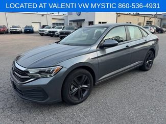 Certified 2024 Volkswagen Jetta SE w/ Panoramic Sunroof Package FWD video 1