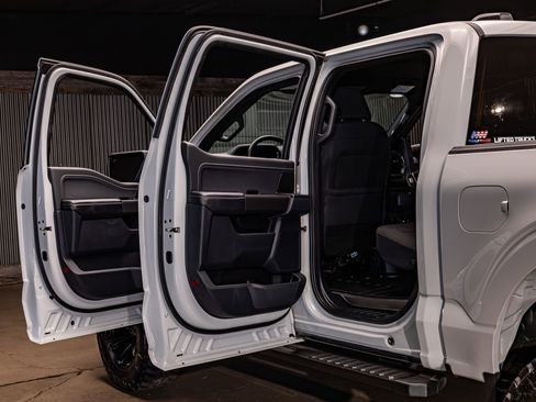 Used 2024 Ford F150 XLT w/ Equipment Group 302A MID image 26