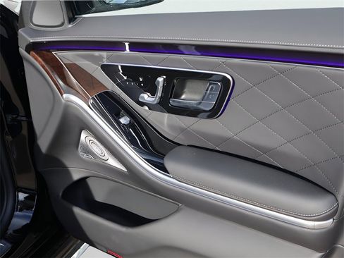 New 2026 Mercedes-Benz S 580 4MATIC Sedan image 13
