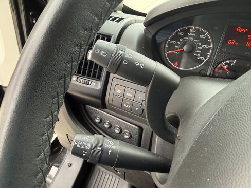 Used 2021 RAM ProMaster 2500 w/ Premium Appearance Group FWD image 17