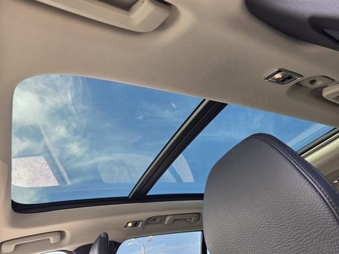 Used 2021 Volvo XC90 T6 Momentum w/ Protection Package Premier image 21