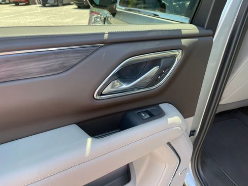 Used 2023 GMC Yukon SLT image 21