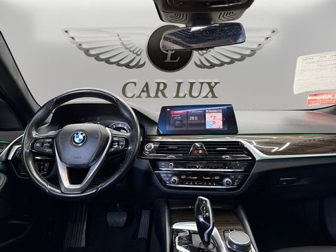 Used 2019 BMW 530i RWD image 10