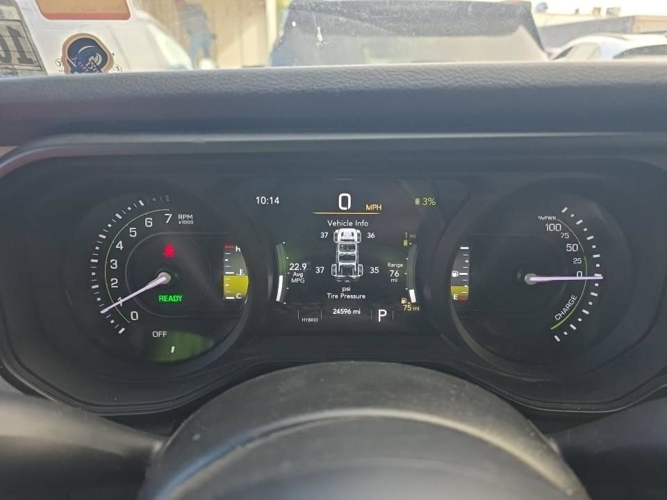 Used 2024 Jeep Wrangler Unlimited w/ Convenience Group AWD/4WD image 16