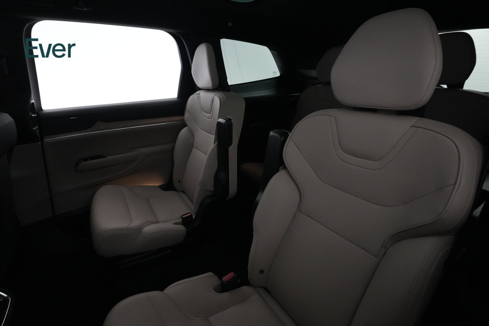 Used 2025 Volvo EX90 Ultra AWD/4WD image 24