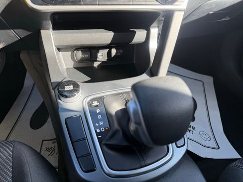 Used 2021 Kia Seltos LX AWD/4WD image 16