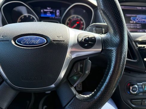 Used 2013 Ford Focus ST FWD image 11