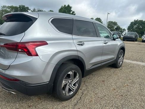 Used 2023 Hyundai Santa Fe SE AWD/4WD image 3