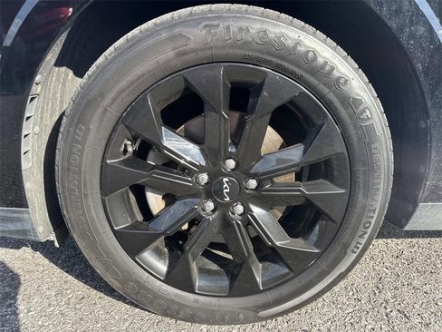 Certified 2022 Kia Carnival SX image 15