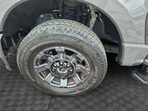 Used 2024 Ford F250 Lariat w/ Lariat Ultimate Package AWD/4WD image 14
