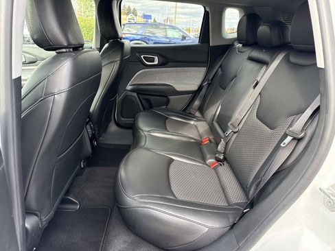 Used 2022 Jeep Compass Latitude image 28