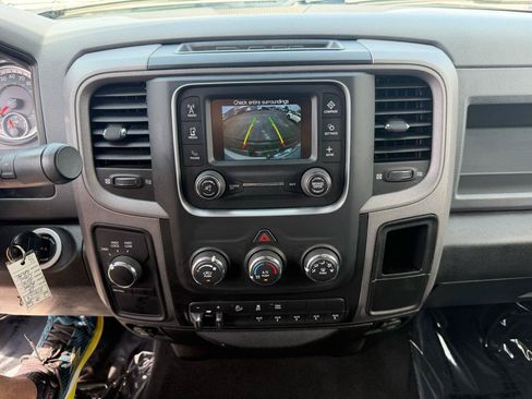 Used 2018 RAM 2500 Tradesman w/ Chrome Appearance Group AWD/4WD image 28