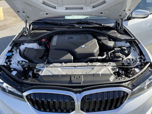 Used 2023 BMW 330i xDrive Sedan w/ Premium Package image 16