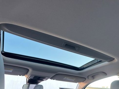 Used 2022 Honda Civic EX-L image 18