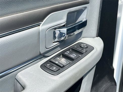 Used 2017 RAM 3500 SLT image 17