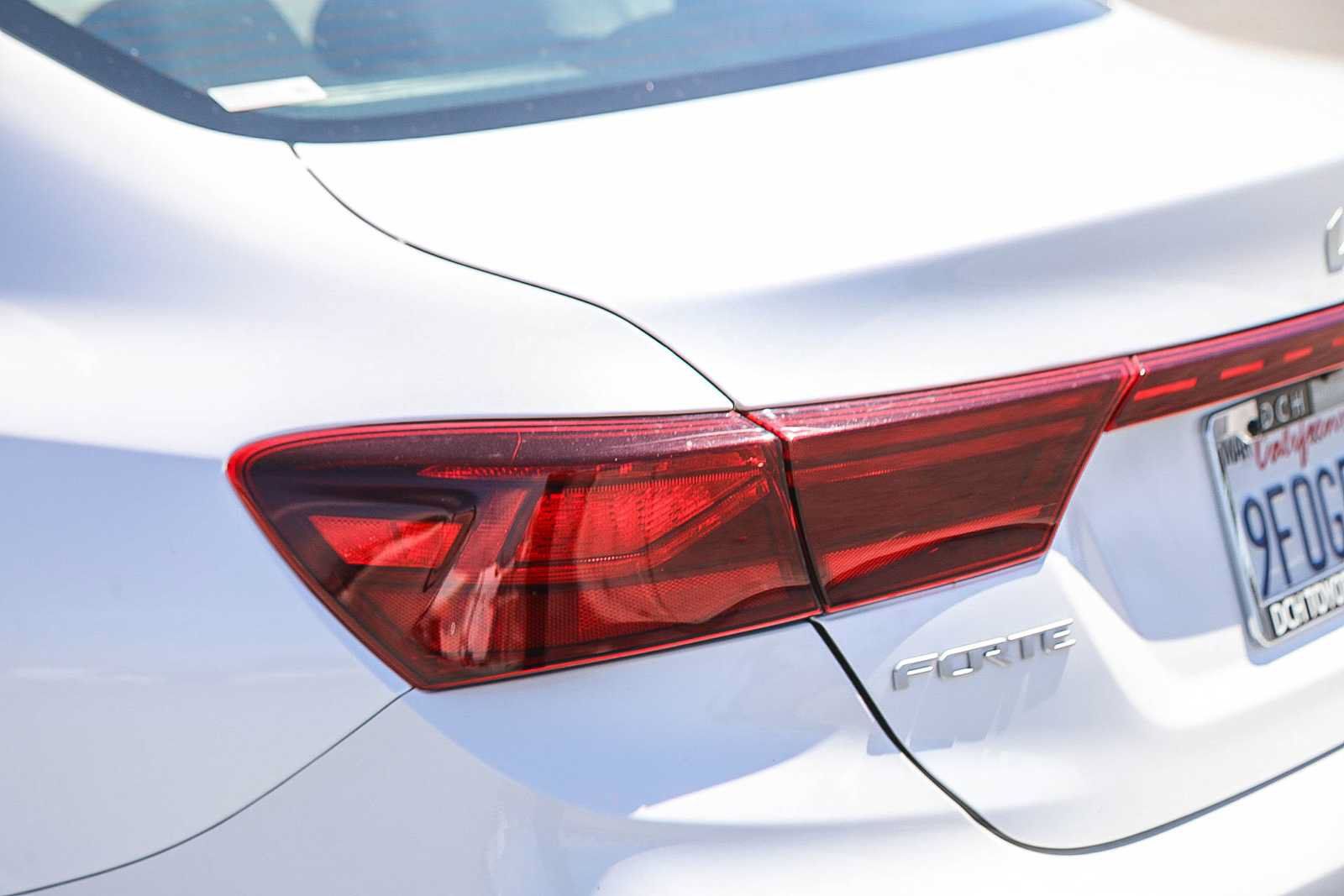 Used 2023 Kia Forte LXS w/ LXS Technology Package FWD image 9