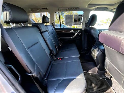 Used 2016 Lexus GX 460 Luxury image 19