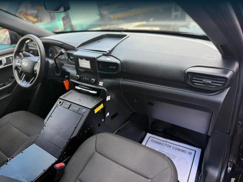 Used 2021 Ford Explorer 4WD Police Interceptor image 17