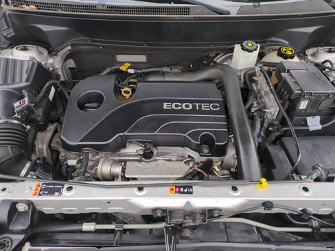 Used 2020 Chevrolet Equinox LS w/ LS Convenience Package image 22