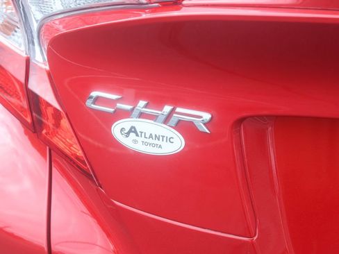 Certified 2021 Toyota C-HR XLE FWD image 33