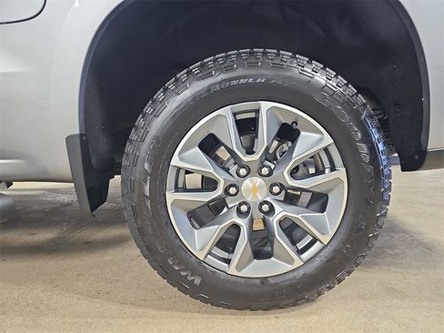 Certified 2024 Chevrolet Silverado 1500 RST w/ Convenience Package II image 38