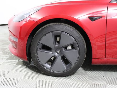 Used 2023 Tesla Model 3 Standard Range image 4