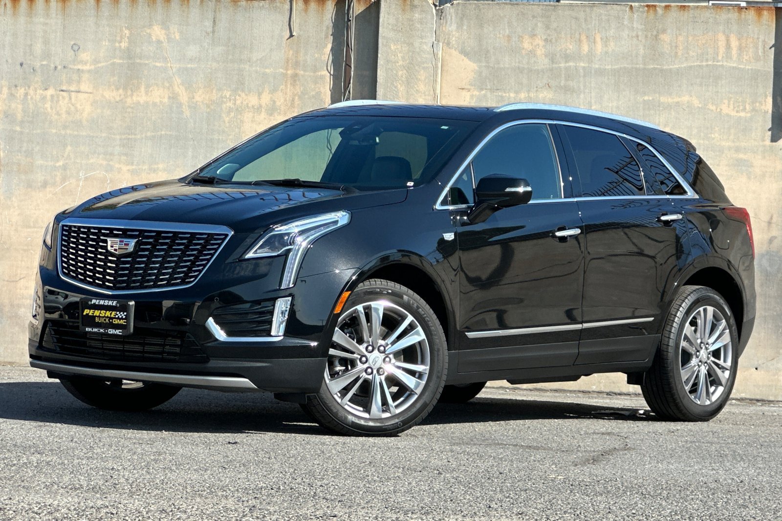 Certified 2023 Cadillac XT5 Premium Luxury FWD image 8