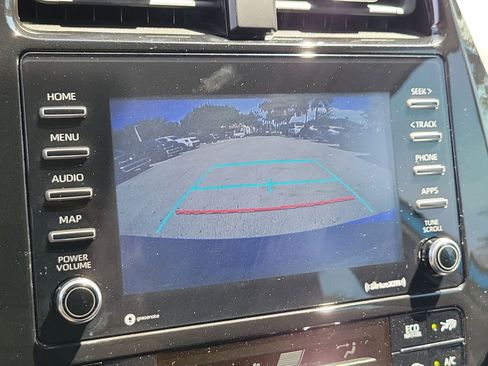 Used 2022 Toyota Prius LE image 33