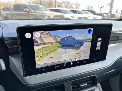 Used 2025 Ford Maverick XL w/ Equipment Group 102A image 17