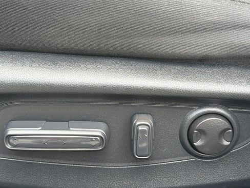 Used 2023 Honda Accord EX image 17