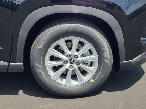 New 2026 Toyota Grand Highlander FWD image 26